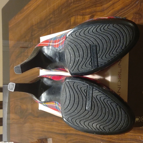 Bandolino Peep-tow Plaid Heels sz 10 - Picture 4 of 4